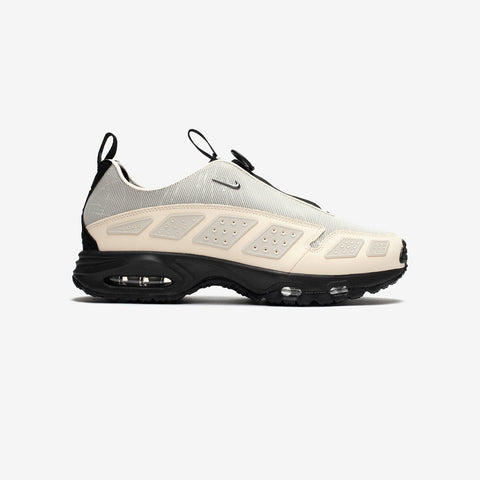 W Air Max SNDR | HQ4190-001