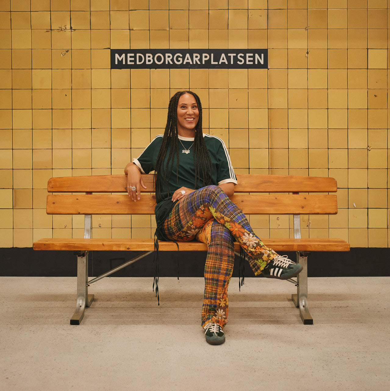 Ringer Tee x SNS | IZ3143